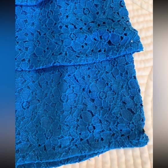 EUC Volcom Skirt - Picture 4 of 6